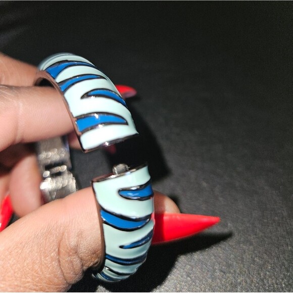 Blue & Green 2 pc. Zebra Print Metal Hinge Bracelets - Picture 5 of 7